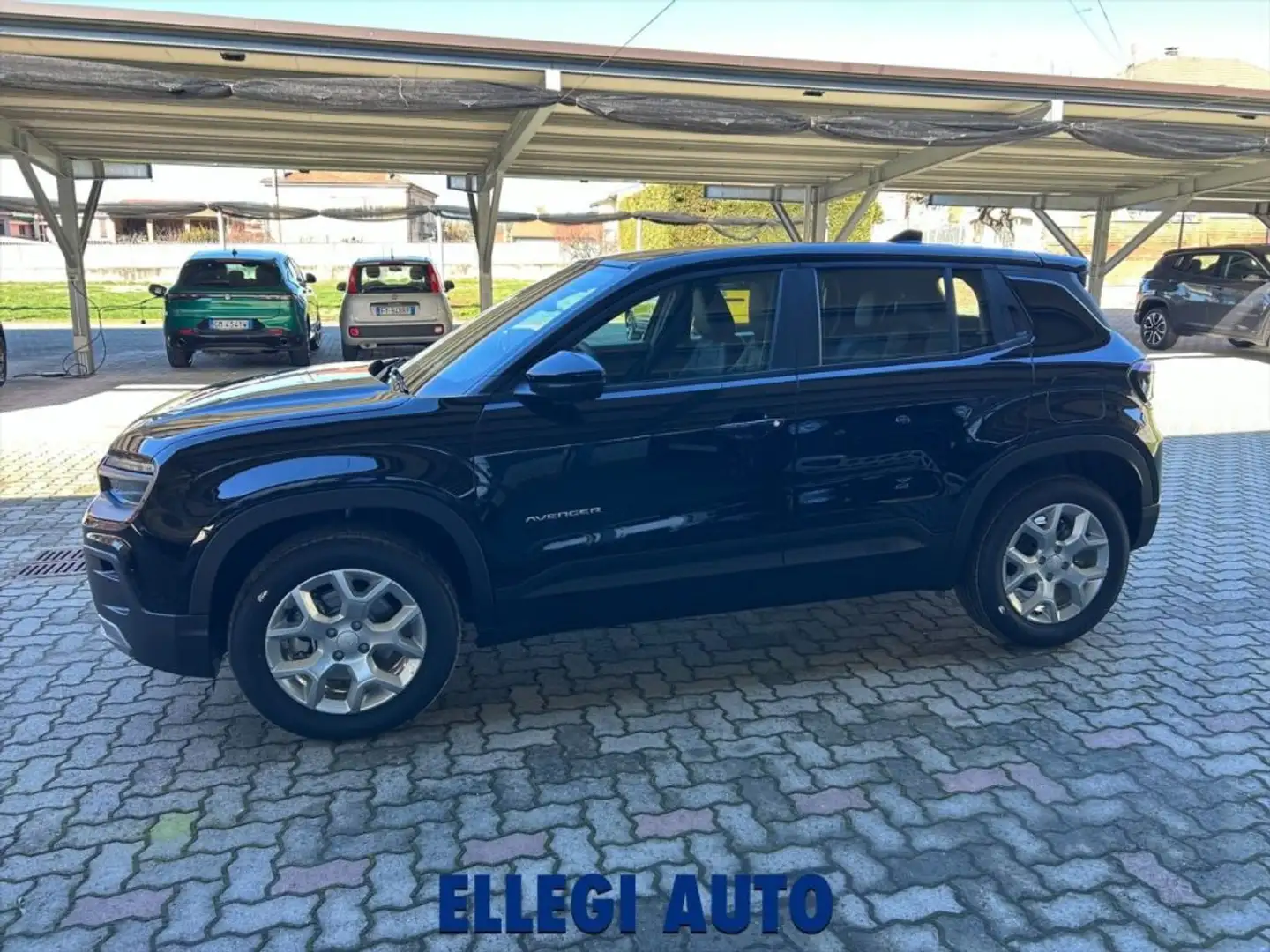 Jeep Avenger PROMO FINANZ 1.2 Turbo 110 CV MHEV Altitude KM 0 Schwarz - 2