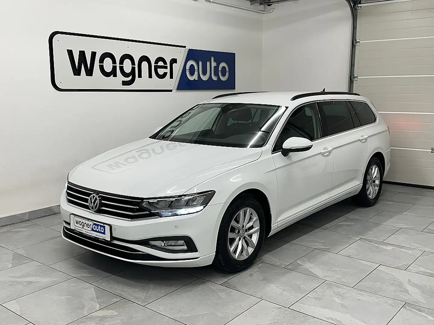 Volkswagen Passat Variant Business 2,0 SCR TDI DSG.LED/ACC/Navi/el.AHK Blanc - 2