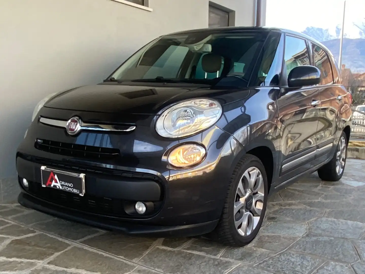 Fiat 500L 500L Living 1.6 mjt Lounge 105cv Noir - 1
