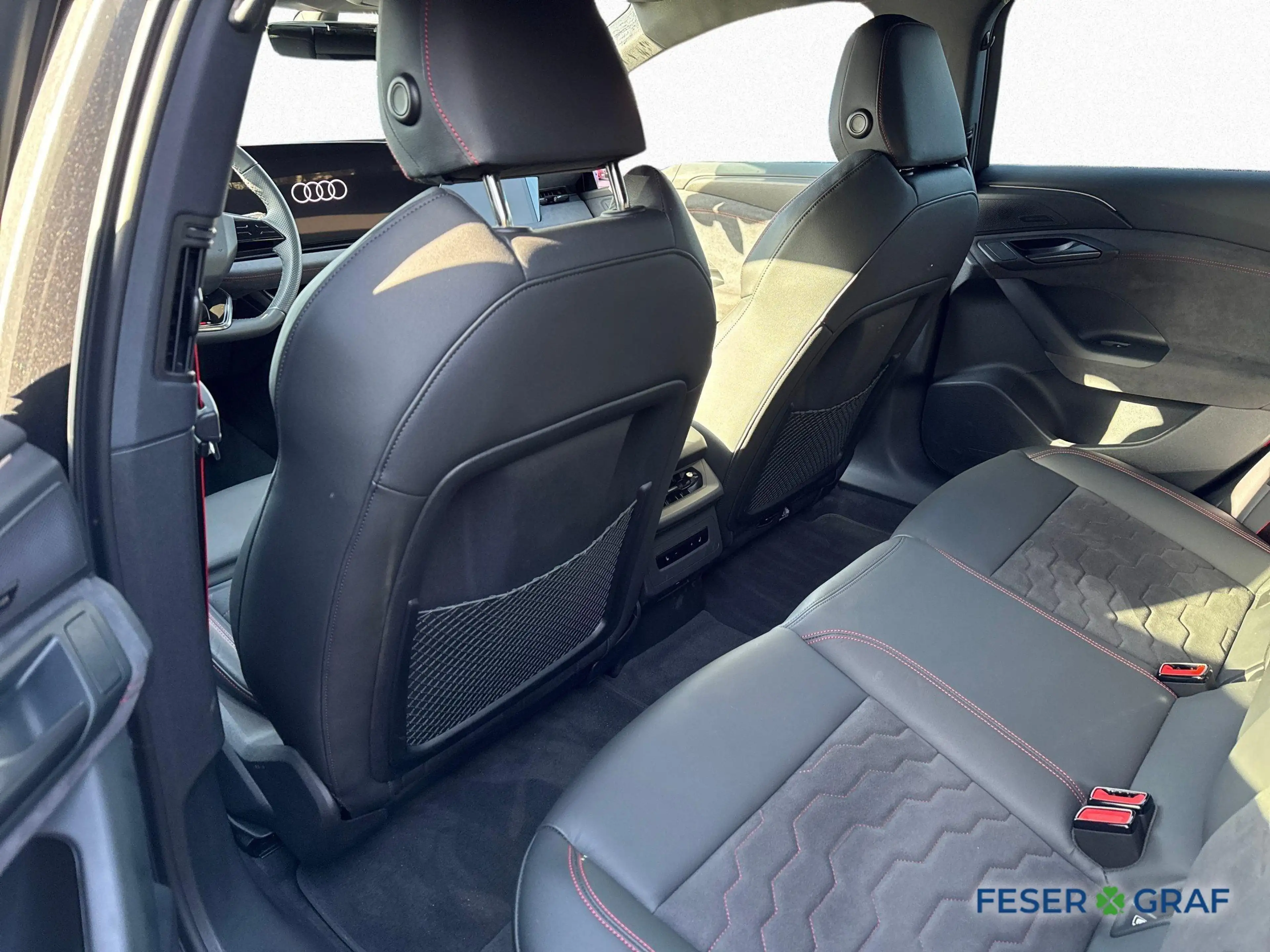 Audi S6 e-tron Avant +TECH PRO+MMI EXPERIENCE PRO+B&O — photo 12