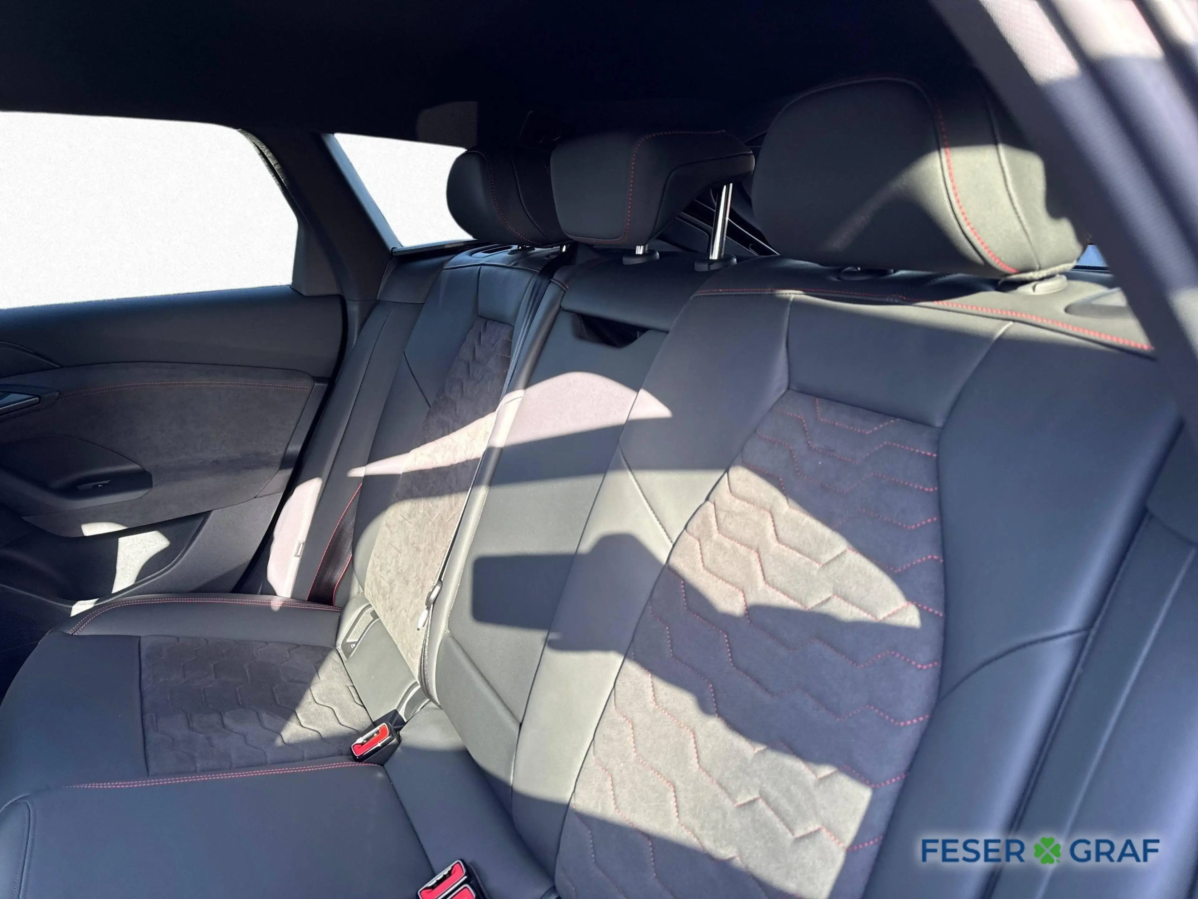 Audi S6 e-tron Avant +TECH PRO+MMI EXPERIENCE PRO+B&O — photo 14