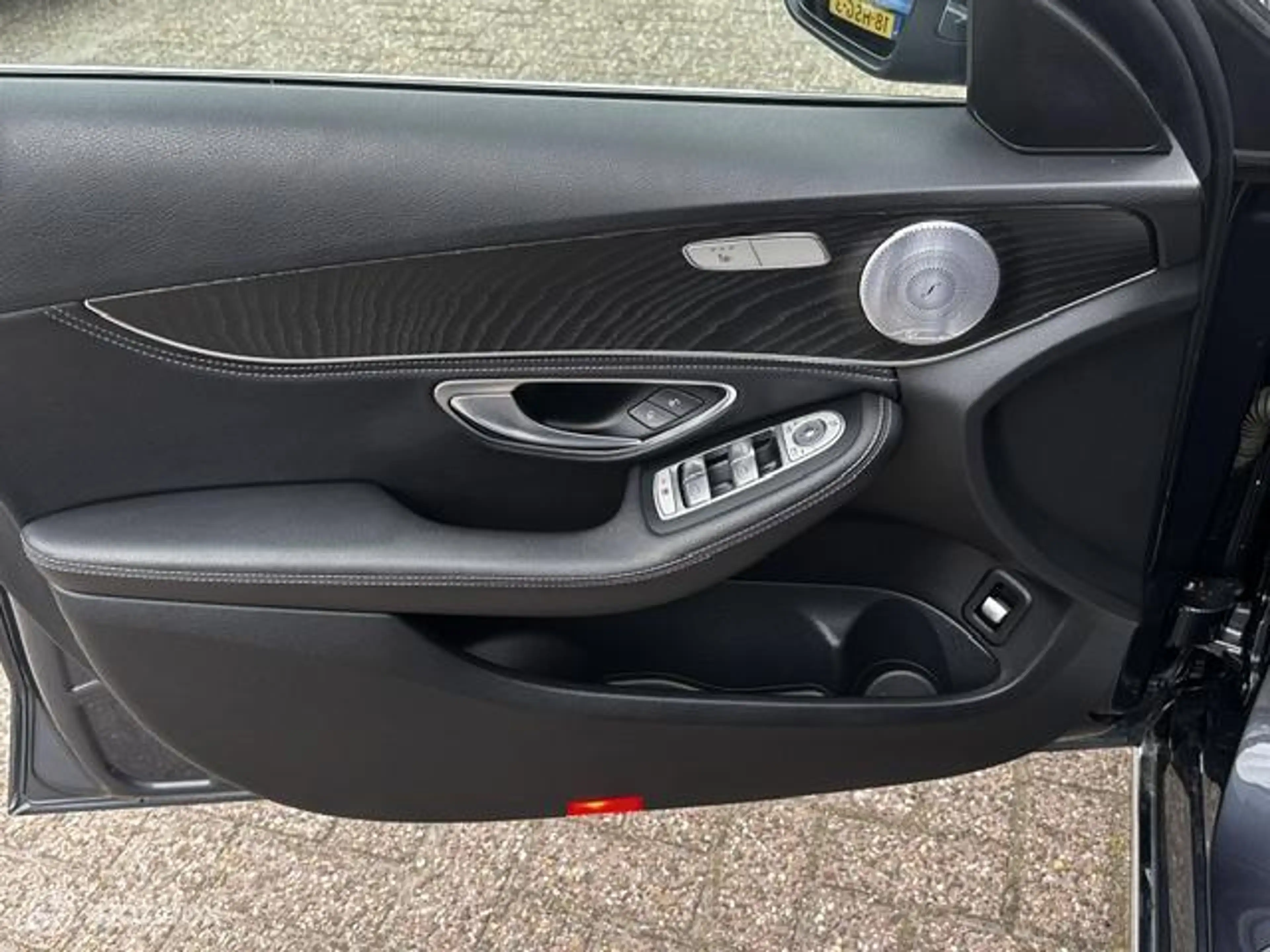 Mercedes-Benz C 350 e Hybride Lease Edition — photo 14