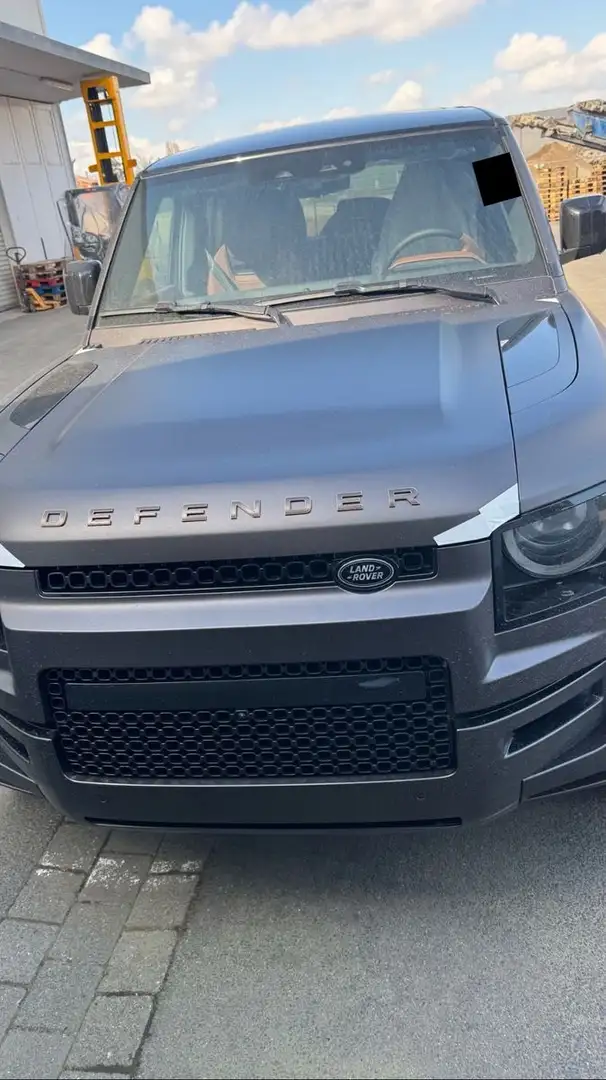 Land Rover Defender 4.4 P635 110 OCTA, Grey Matt & Brown Grigio - 1