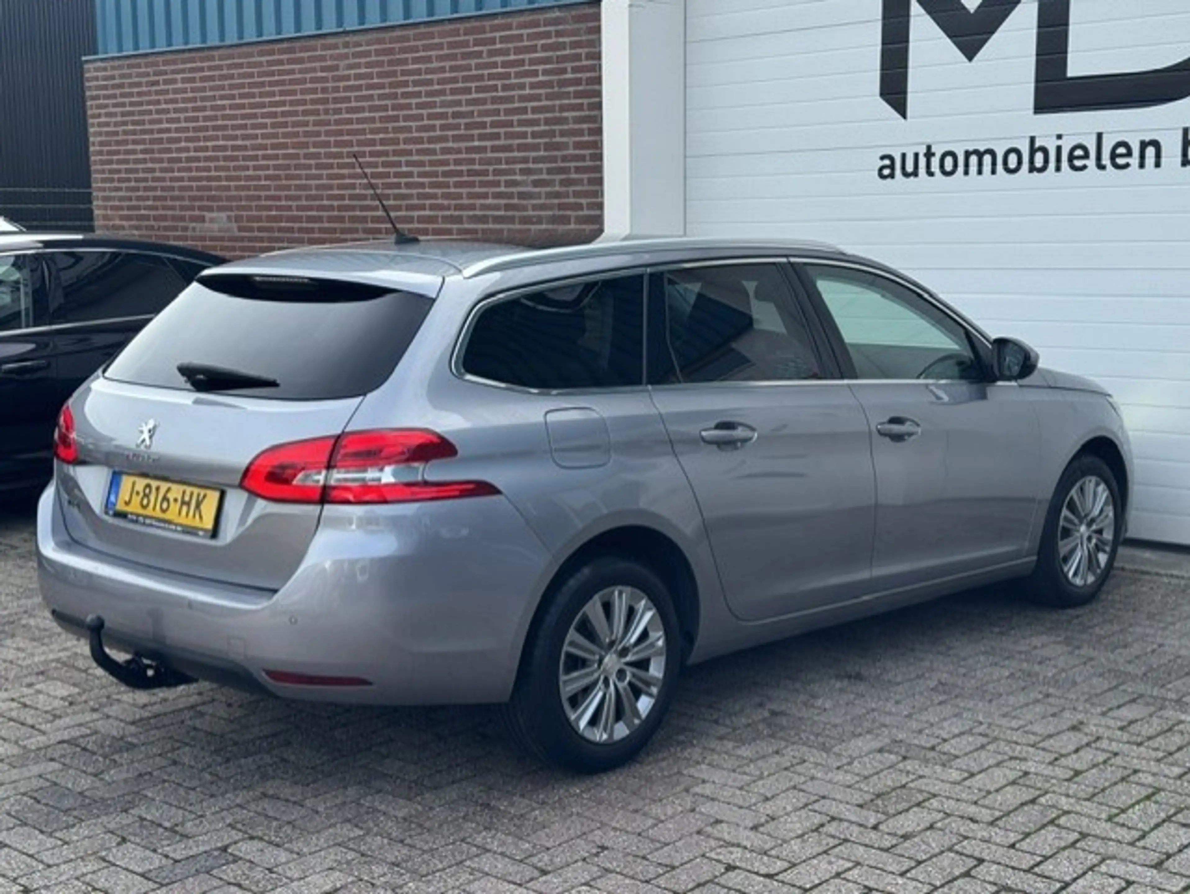 Peugeot 308 SW 1.2 Automaat - Trekhaak - LED - Panorama dak — photo 7
