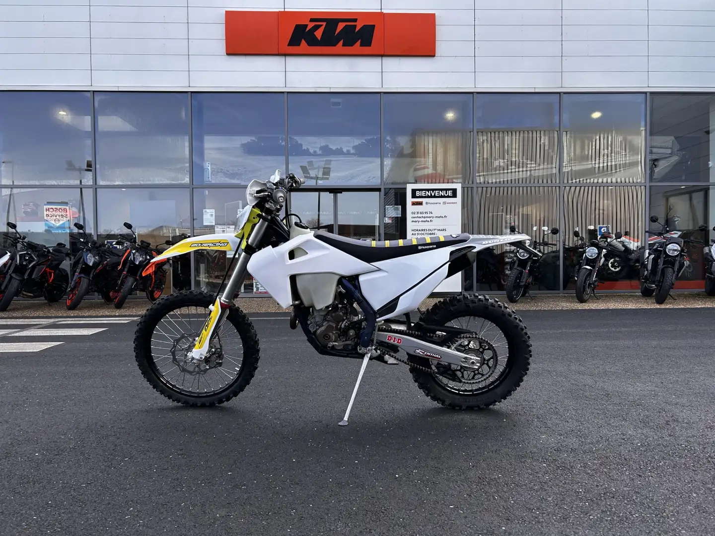 Husqvarna FE 250 Alb - 1