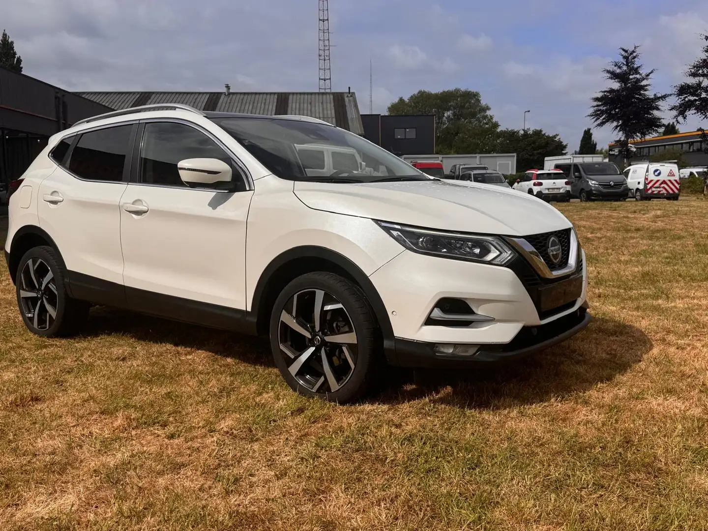 Nissan Qashqai 1.3 DIG-T Business Ed. | Pano Dak | Camera | Navi Blanc - 2