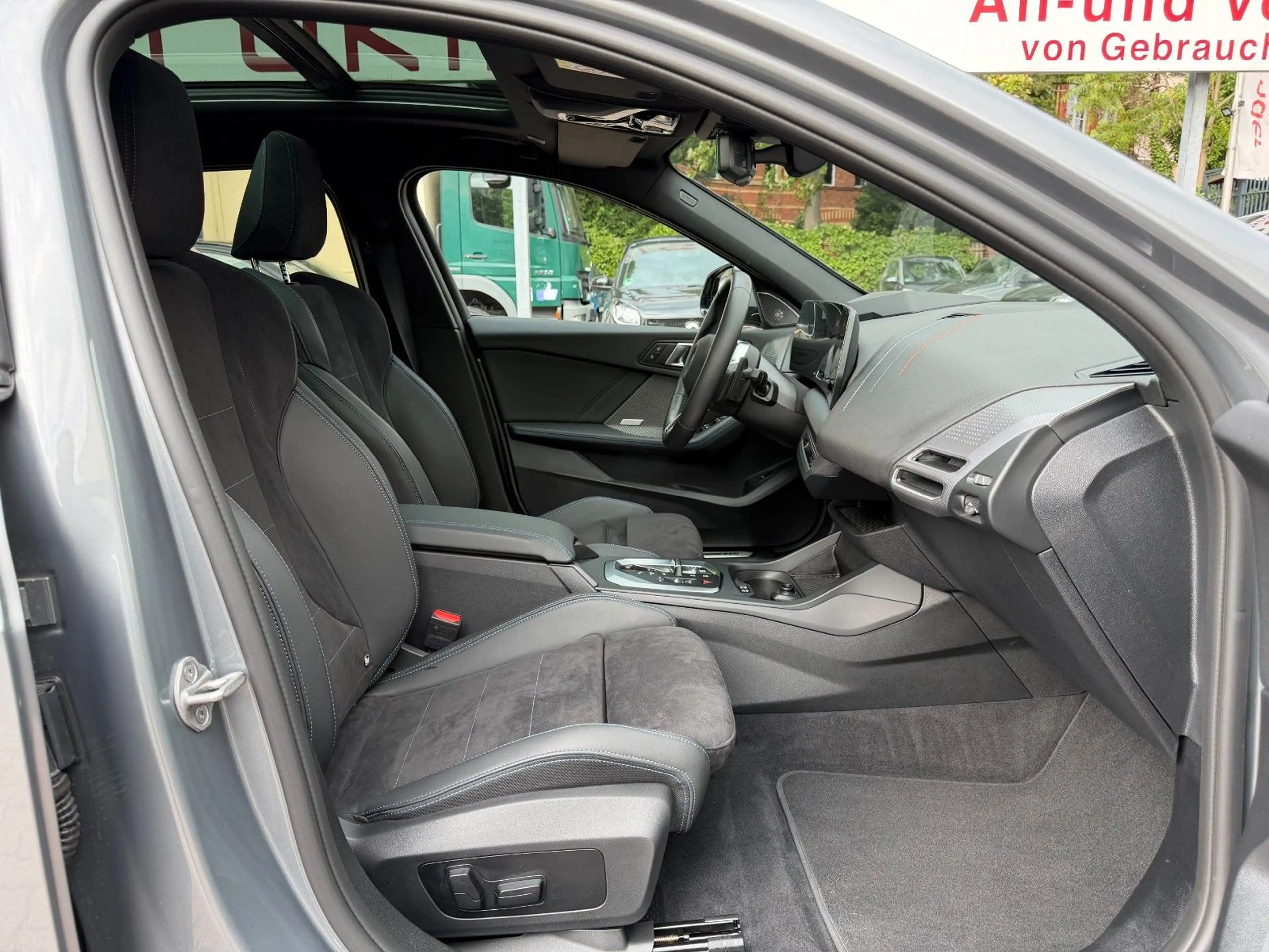 BMW 120 Aut.*M-SPORT*PANO*LEDER*H/K*HuD*360° — photo 13