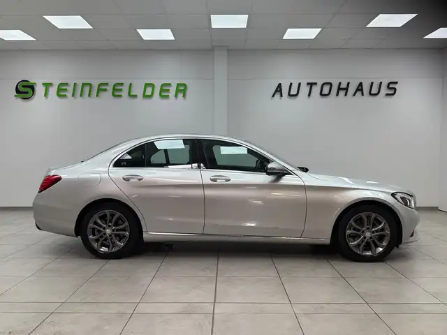 Mercedes-Benz C-Class view 8