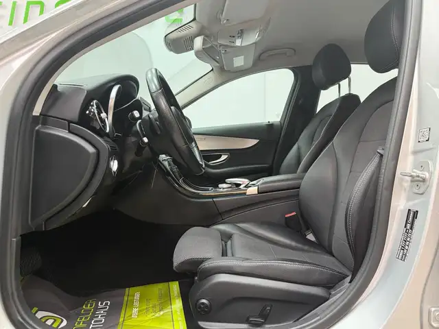 Mercedes-Benz C-Class view 10