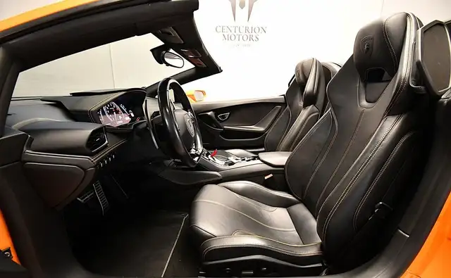Lamborghini LP610-4 view 14