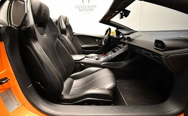 Lamborghini LP610-4 view 9