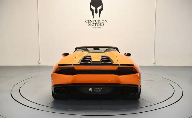 Lamborghini LP610-4 view 6