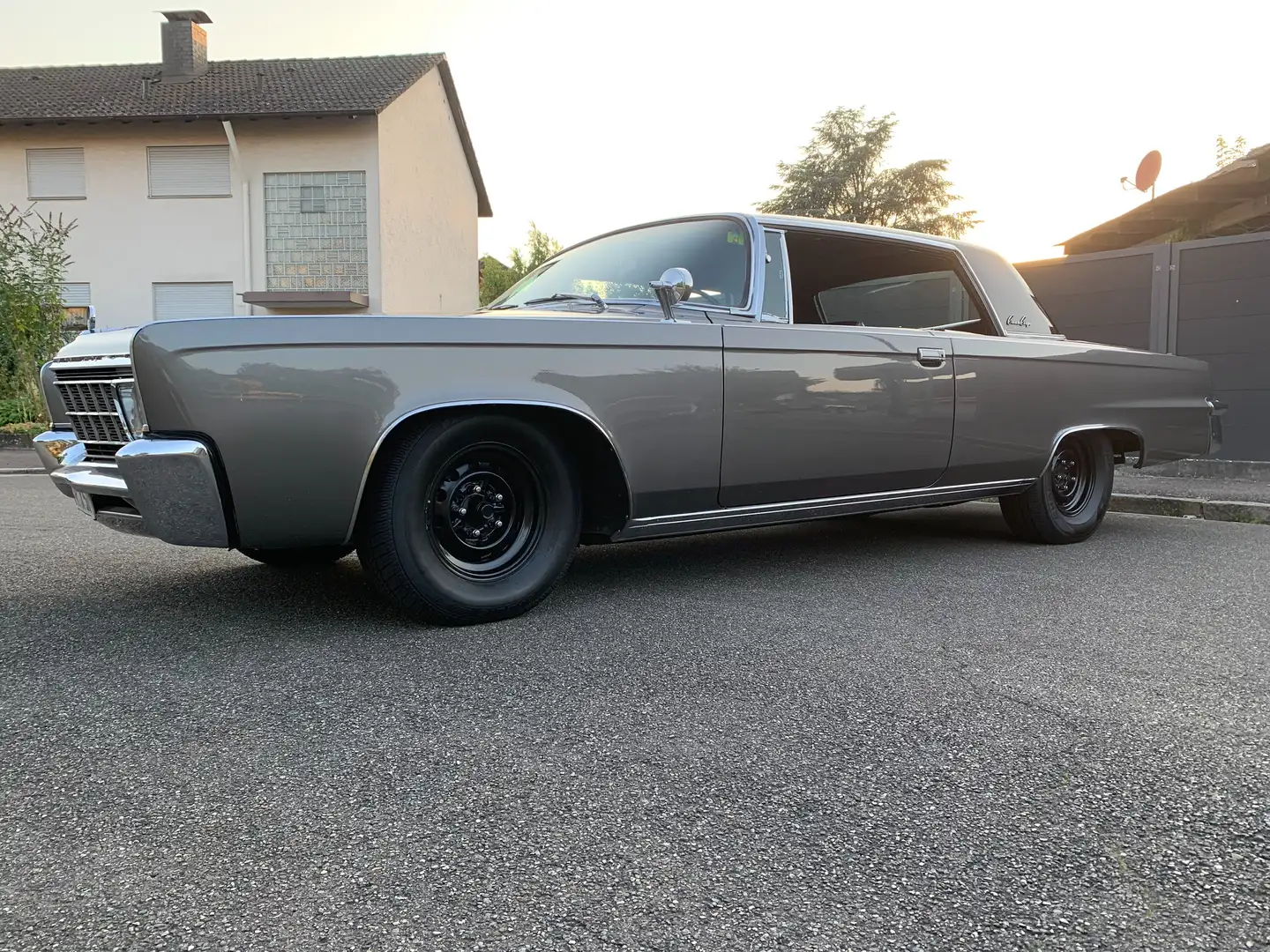 Chrysler Imperial Crown Coupe Grigio - 1