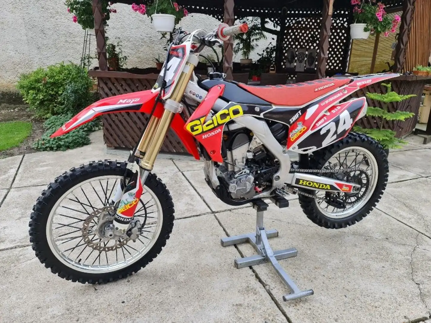 Honda CRF 250 R Červená - 1