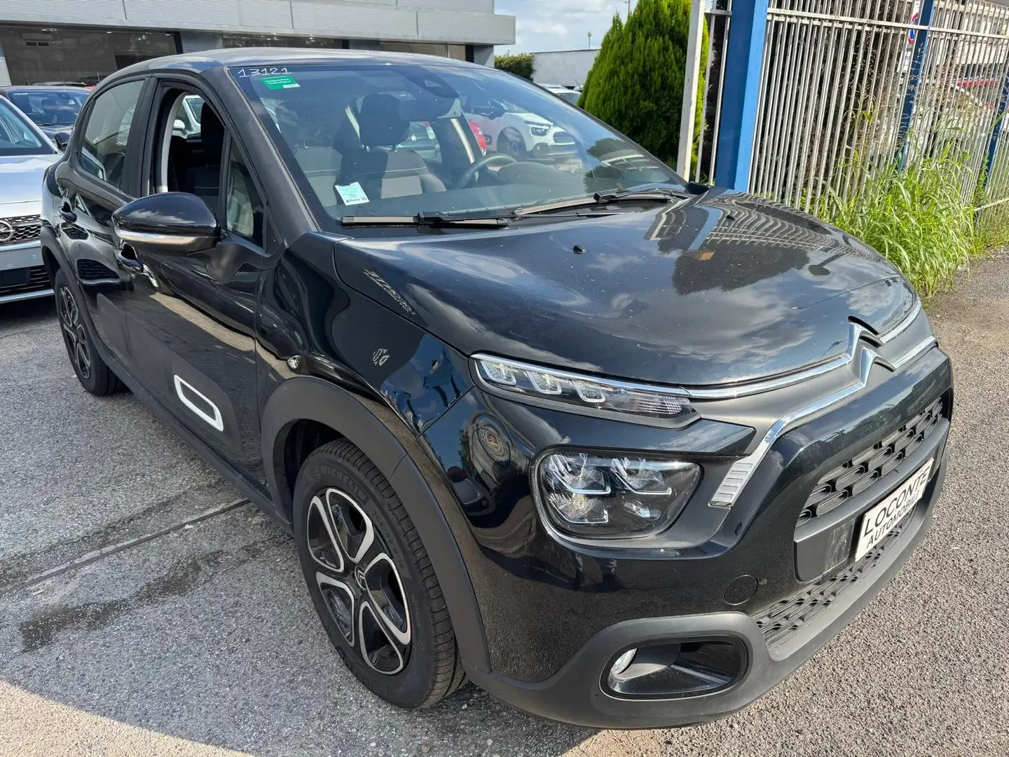 Citroen C3 1.2 puretech Shine s Noir - 1