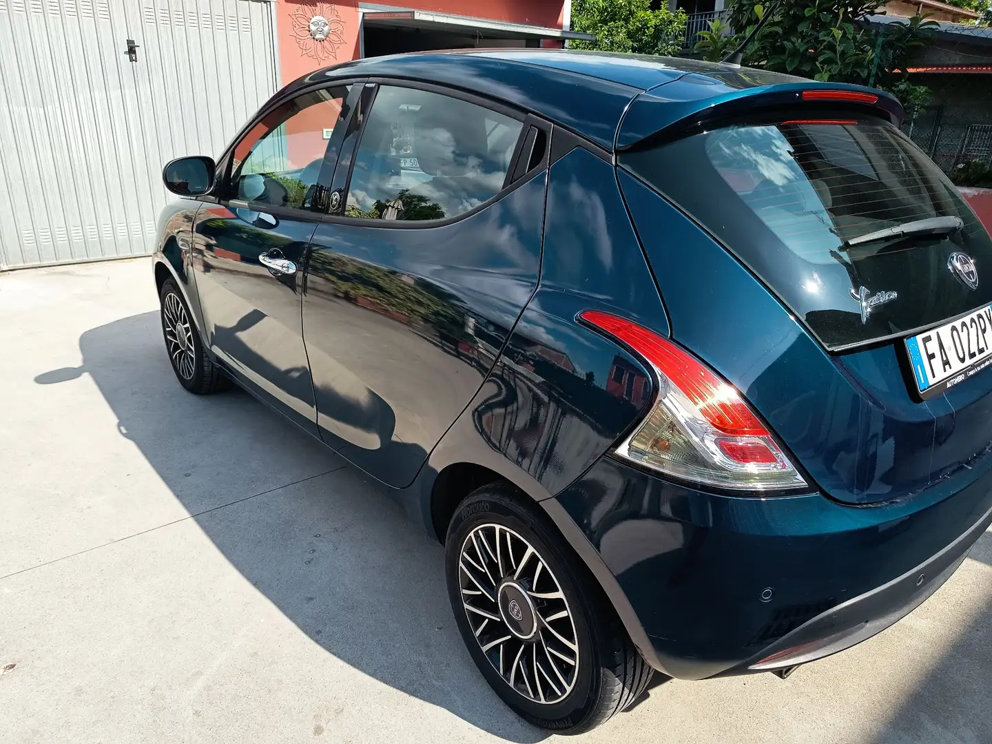 Lancia Ypsilon 1.2 8v 30th Anniversary 69cv - 2