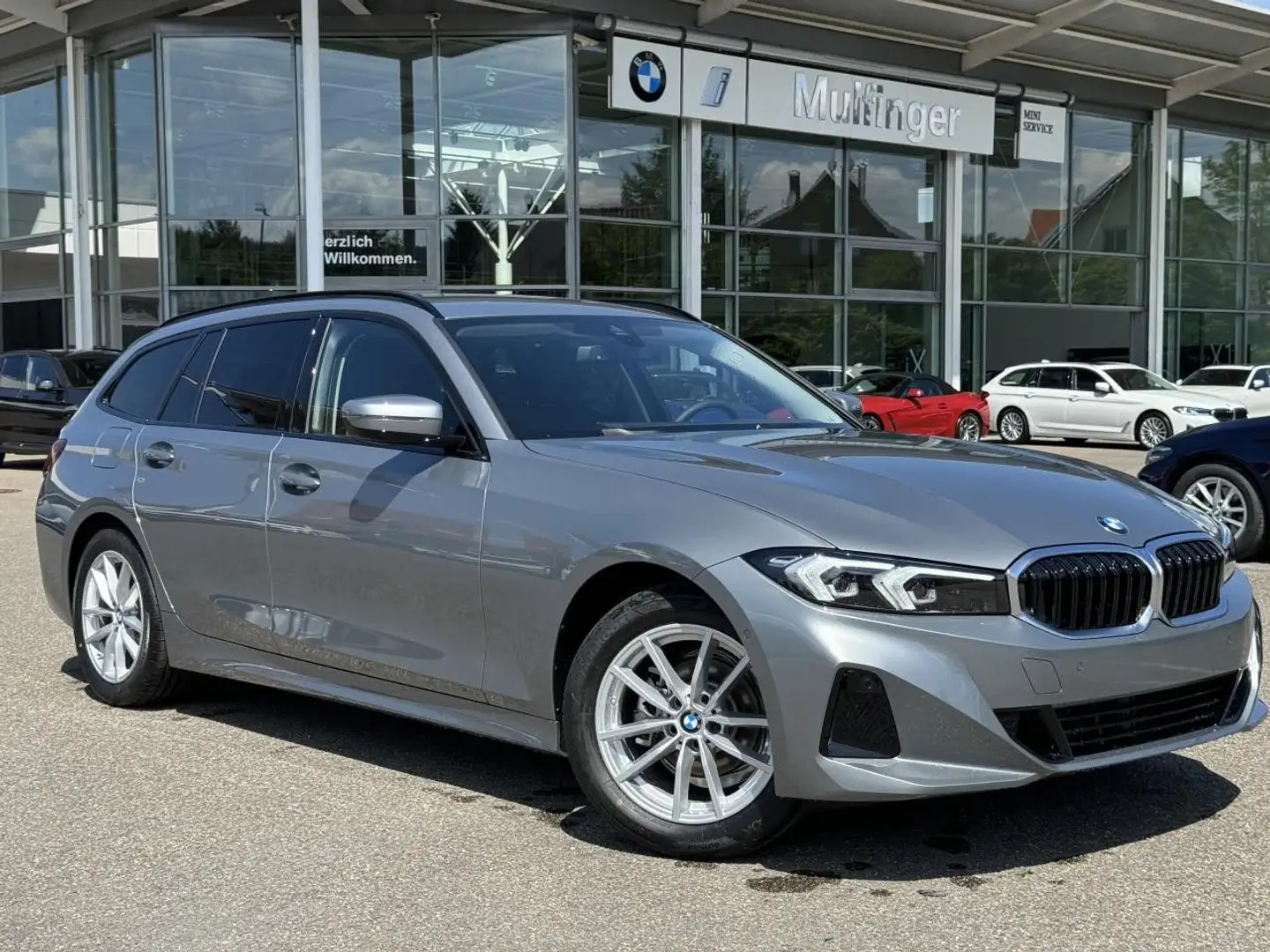 BMW 318 d Tour.LiveProf.DrvAs.Kamera HiFi Bluetooth LED Grau - 2