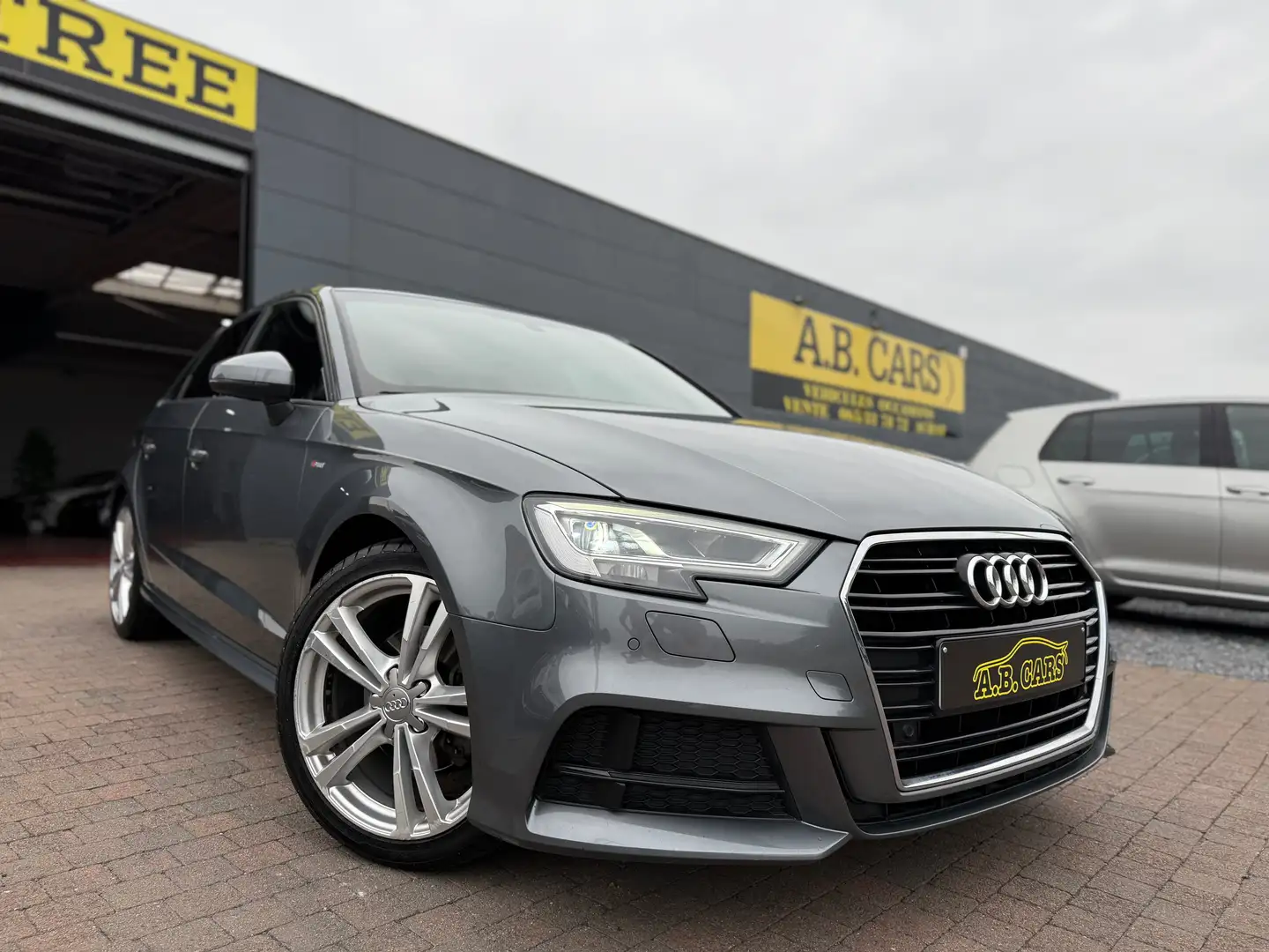 Audi A3 Sportback S Line 1.5 TFSI*GARANTIE 12MOIS* Grey - 1
