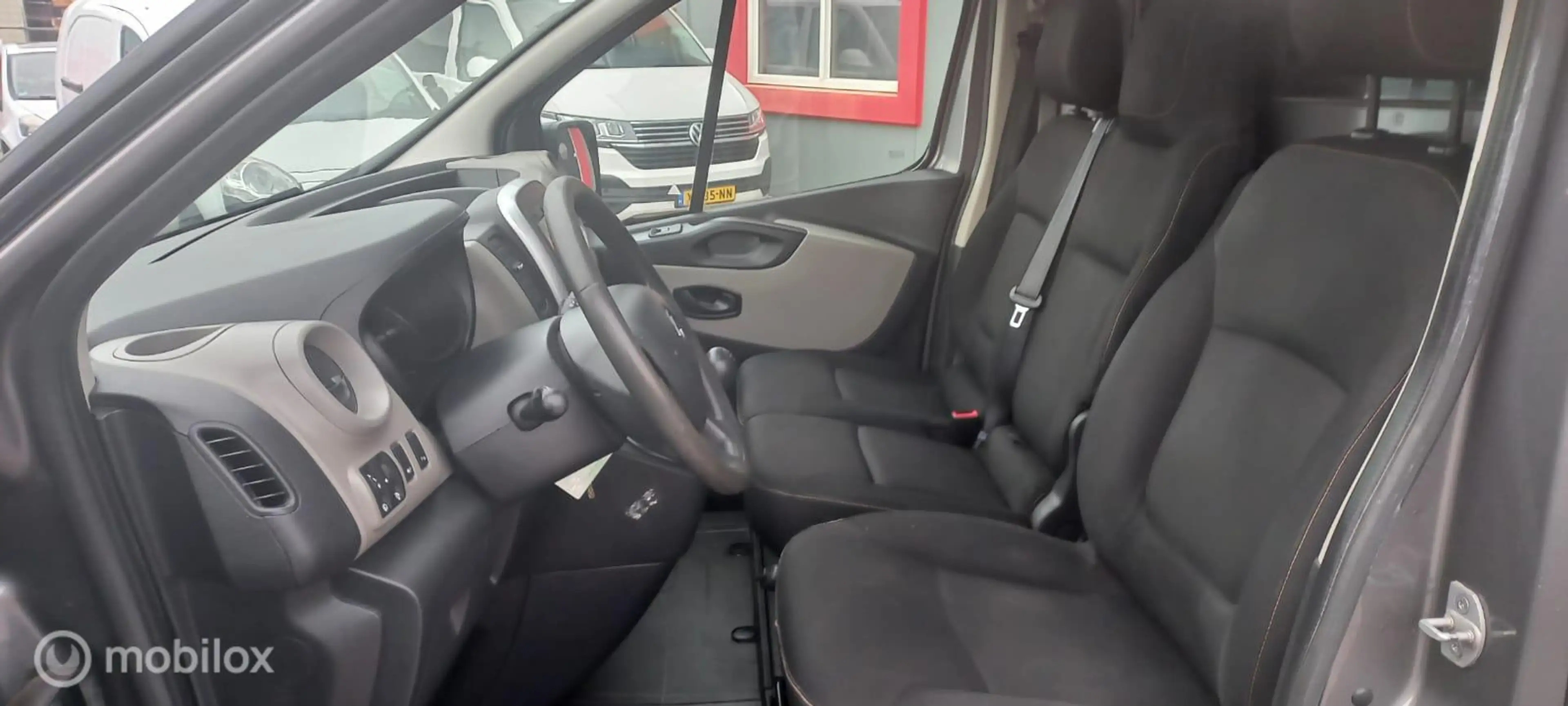 Renault Trafic bestel 1.6 dCi T29 L2H1 Comfort Energy — photo 10