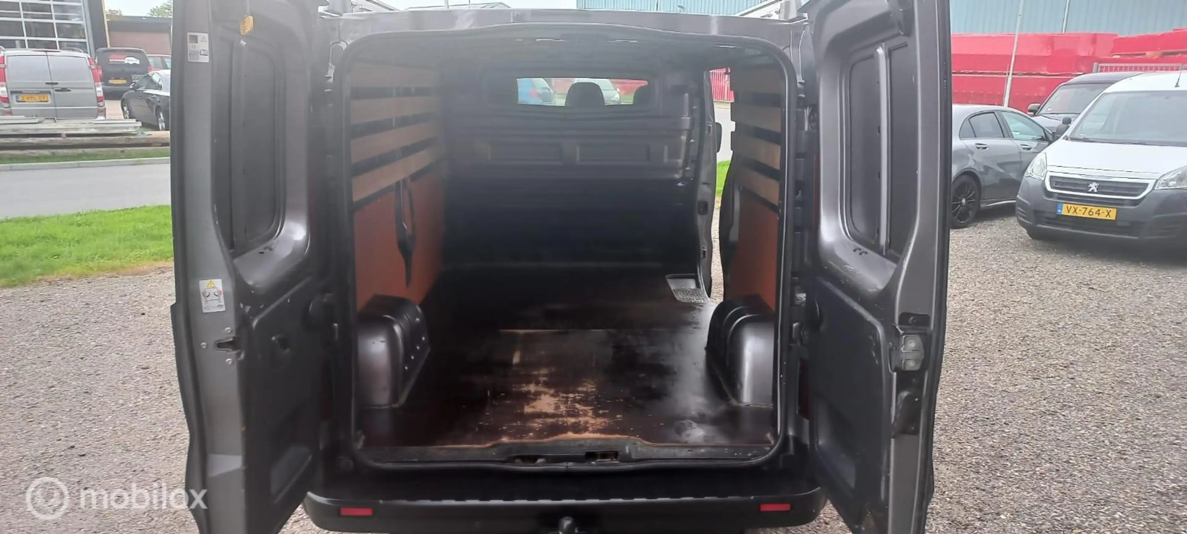 Renault Trafic bestel 1.6 dCi T29 L2H1 Comfort Energy — photo 7