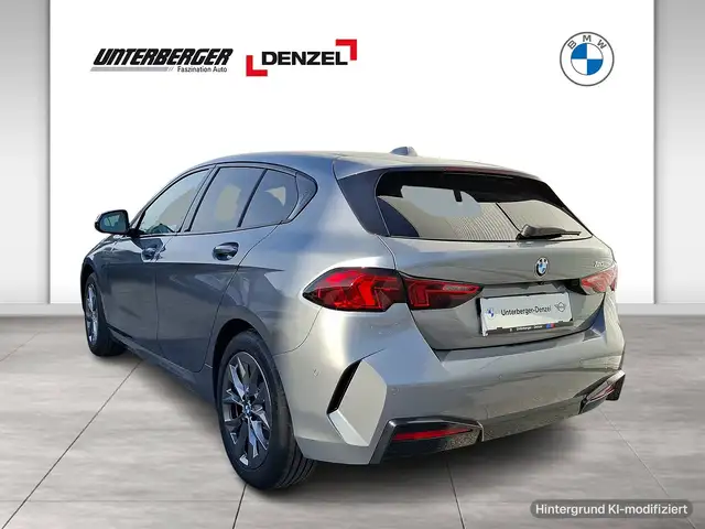 BMW 1 Series view 4
