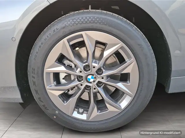 BMW 1 Series view 6