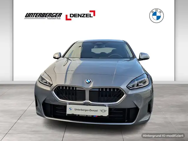 BMW 1 Series view 2