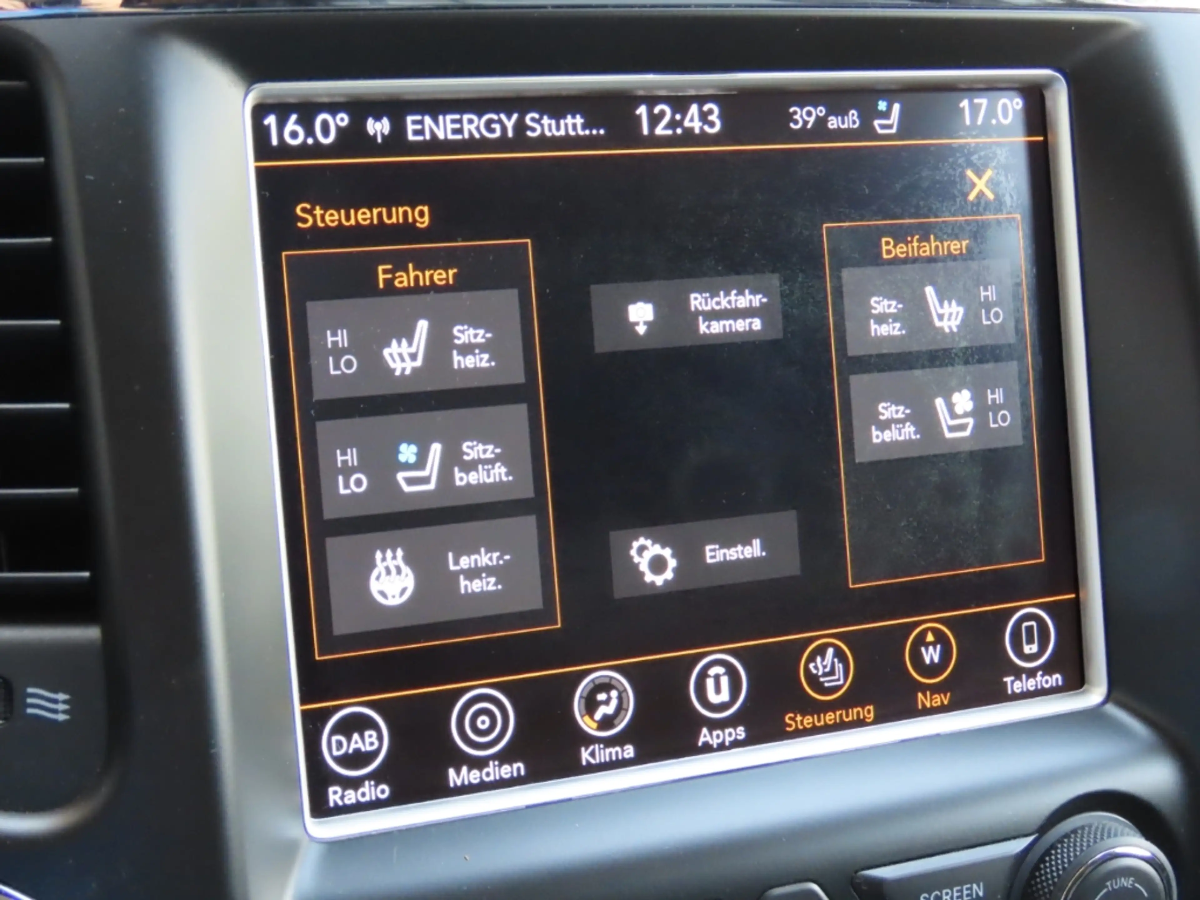 Jeep Grand Cherokee 3.0 CRD Summit ACC*Pano*Memory — photo 15