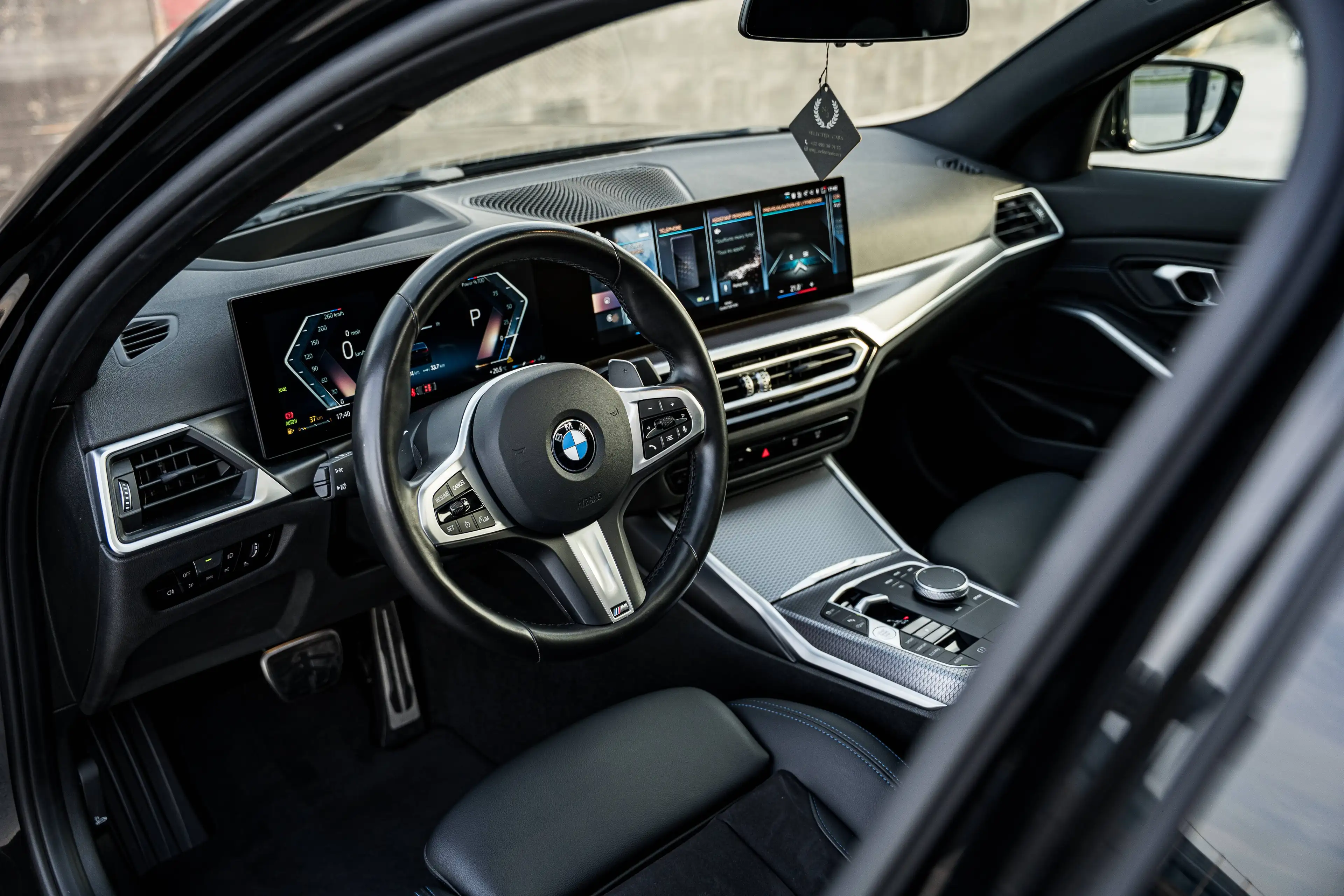 BMW 318 i*PACK M*FACELIFT*LED*HUD*TOIT OUVRANT* — photo 9