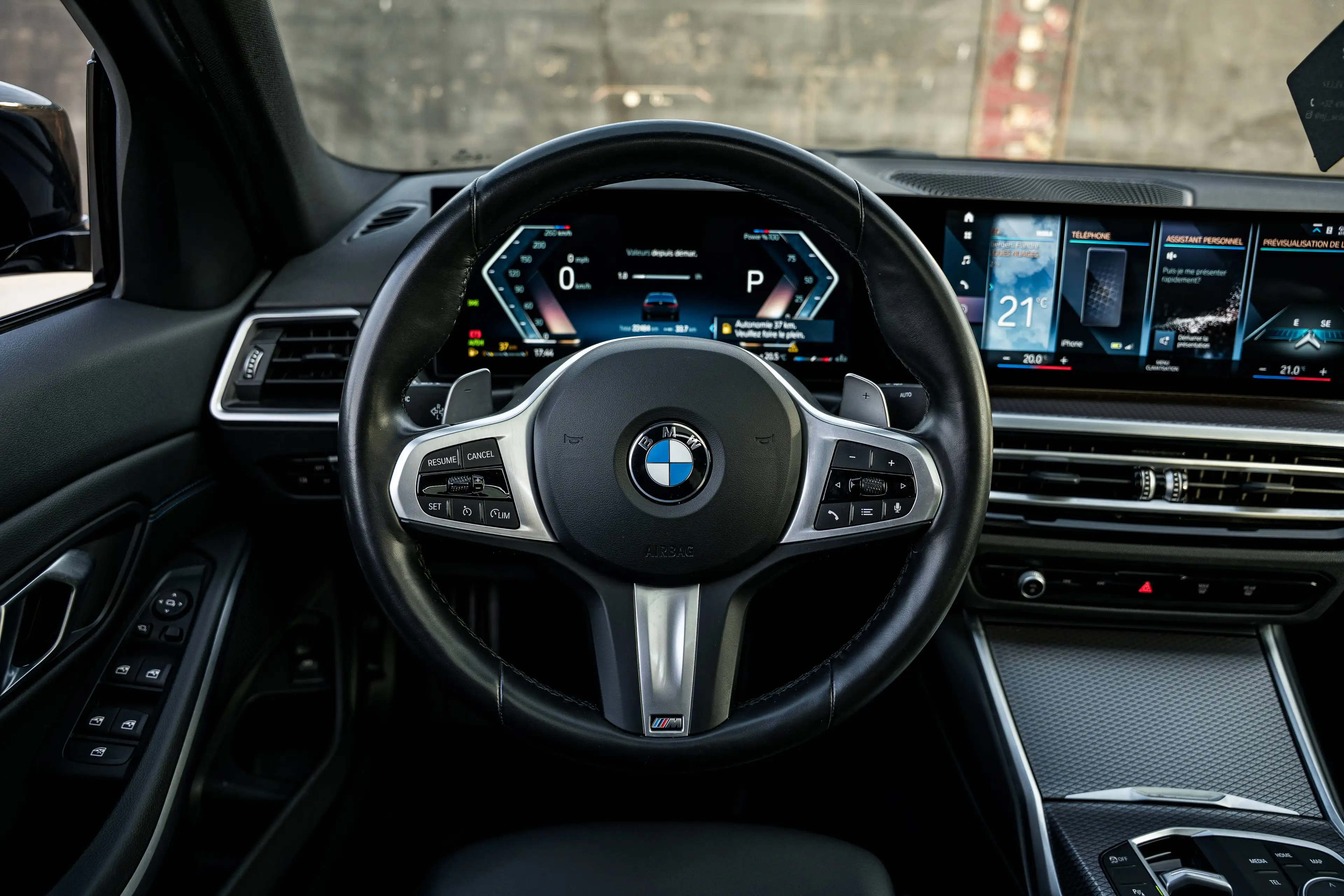 BMW 318 i*PACK M*FACELIFT*LED*HUD*TOIT OUVRANT* — photo 14