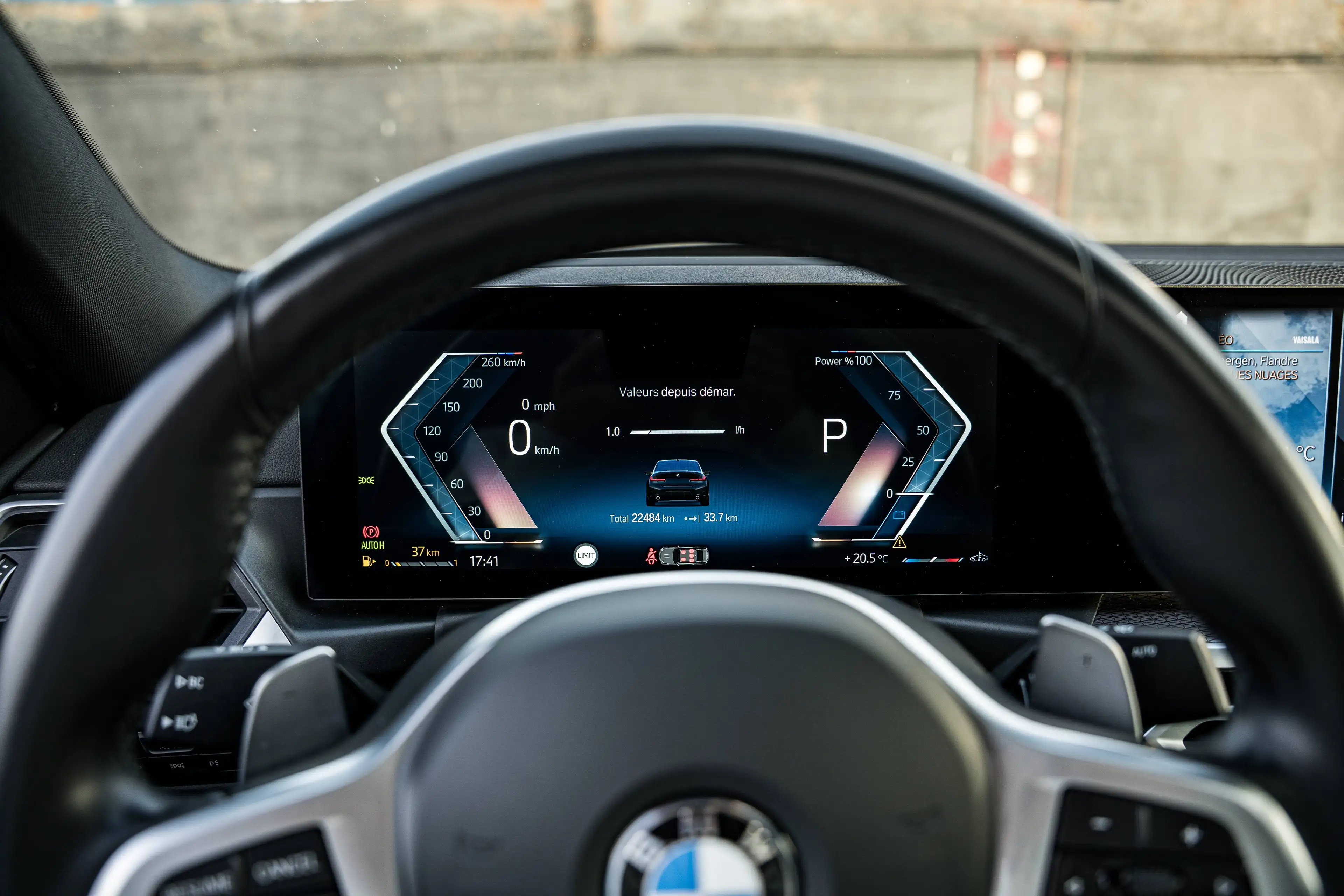 BMW 318 i*PACK M*FACELIFT*LED*HUD*TOIT OUVRANT* — photo 15