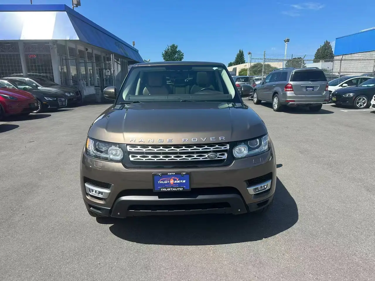 Land Rover Range Rover Sport снимка Land Rover Range Rover Sport