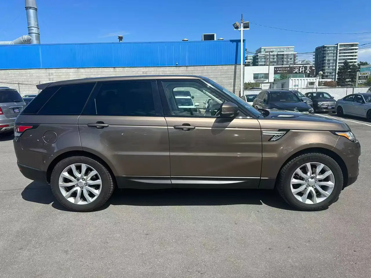 Land Rover Range Rover Sport снимка Land Rover Range Rover Sport