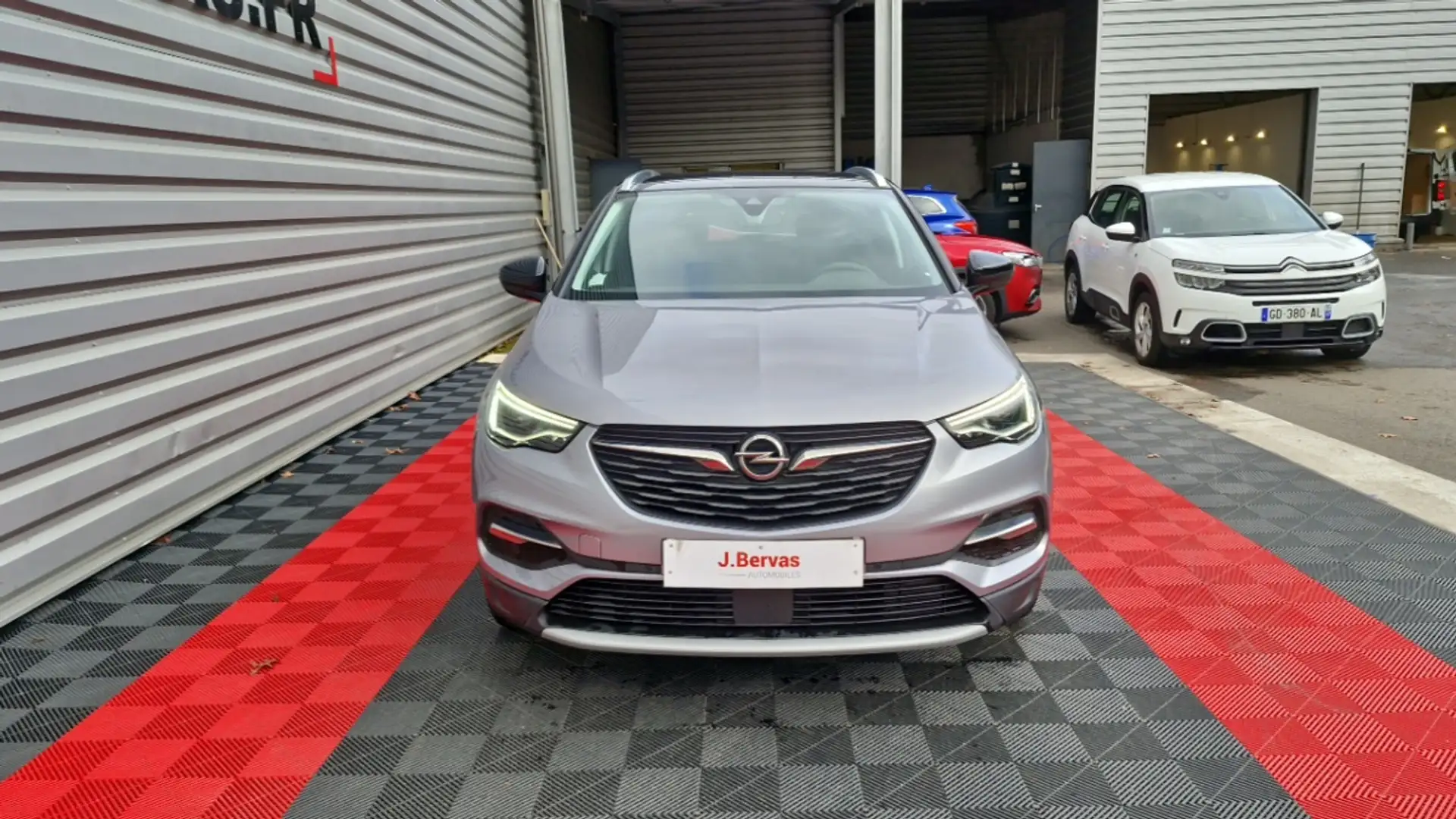 Opel Grandland X HYBRID 225 CH BVA8 ELEGANCE BUSINESS - 2