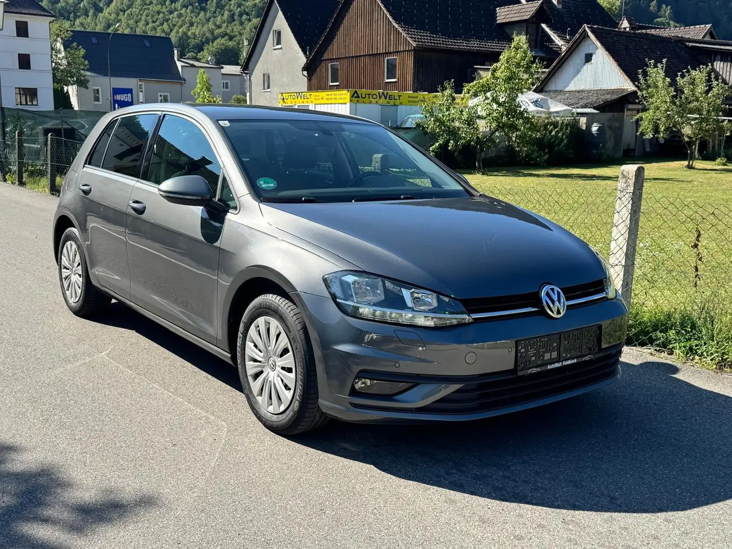 Volkswagen Golf Trendline BMT/Start-Stopp Grau - 1