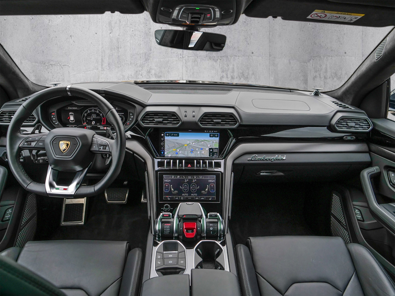 Lamborghini Urus S Nero Helene, Park Assistance Package — photo 7