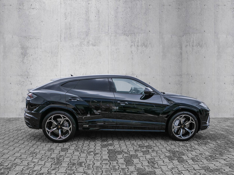 Lamborghini Urus S Nero Helene, Park Assistance Package — photo 2