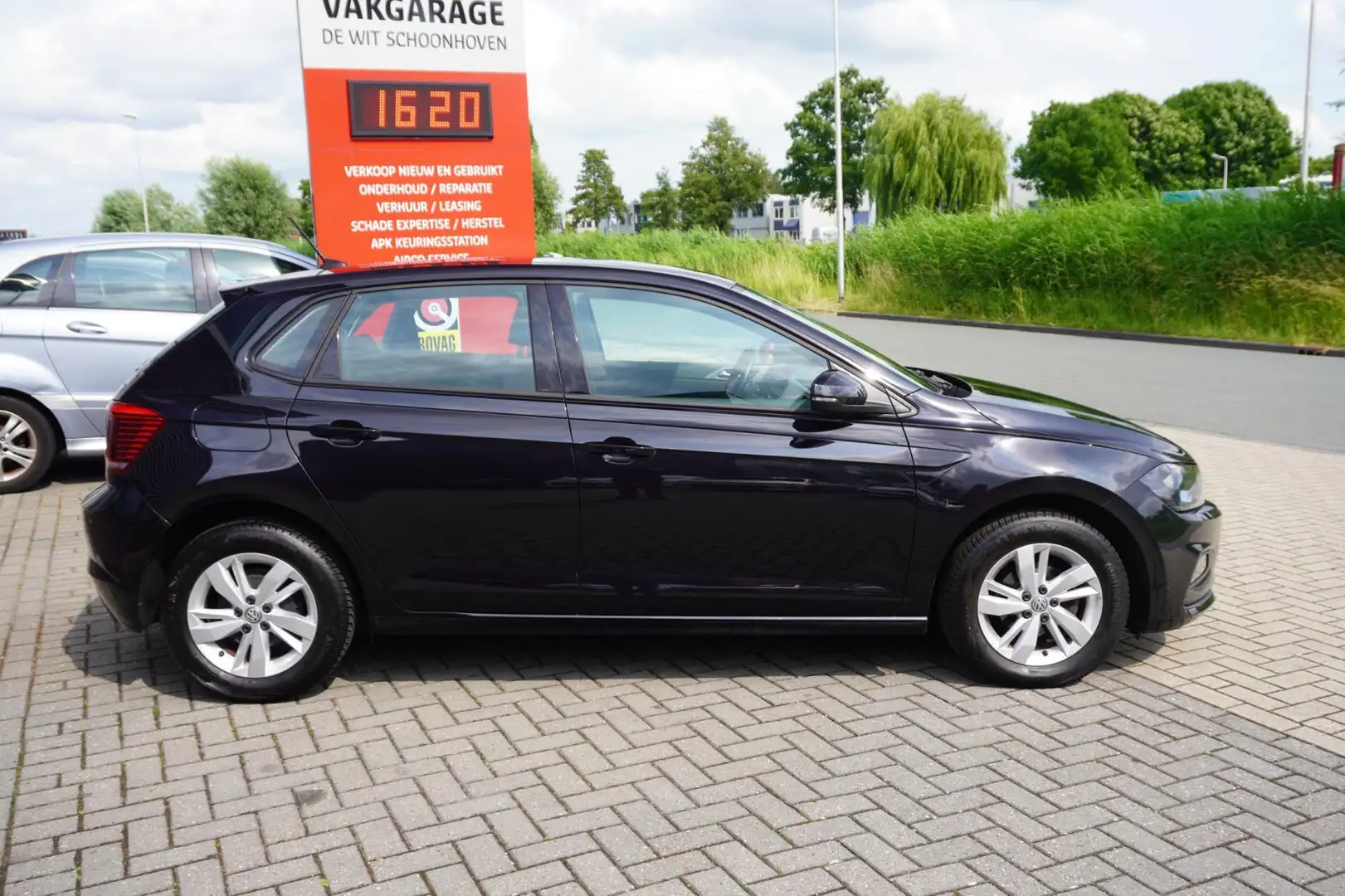 Volkswagen Polo 1.0 TSI Comfortline/ Adaptieve Cruise Zwart - 2