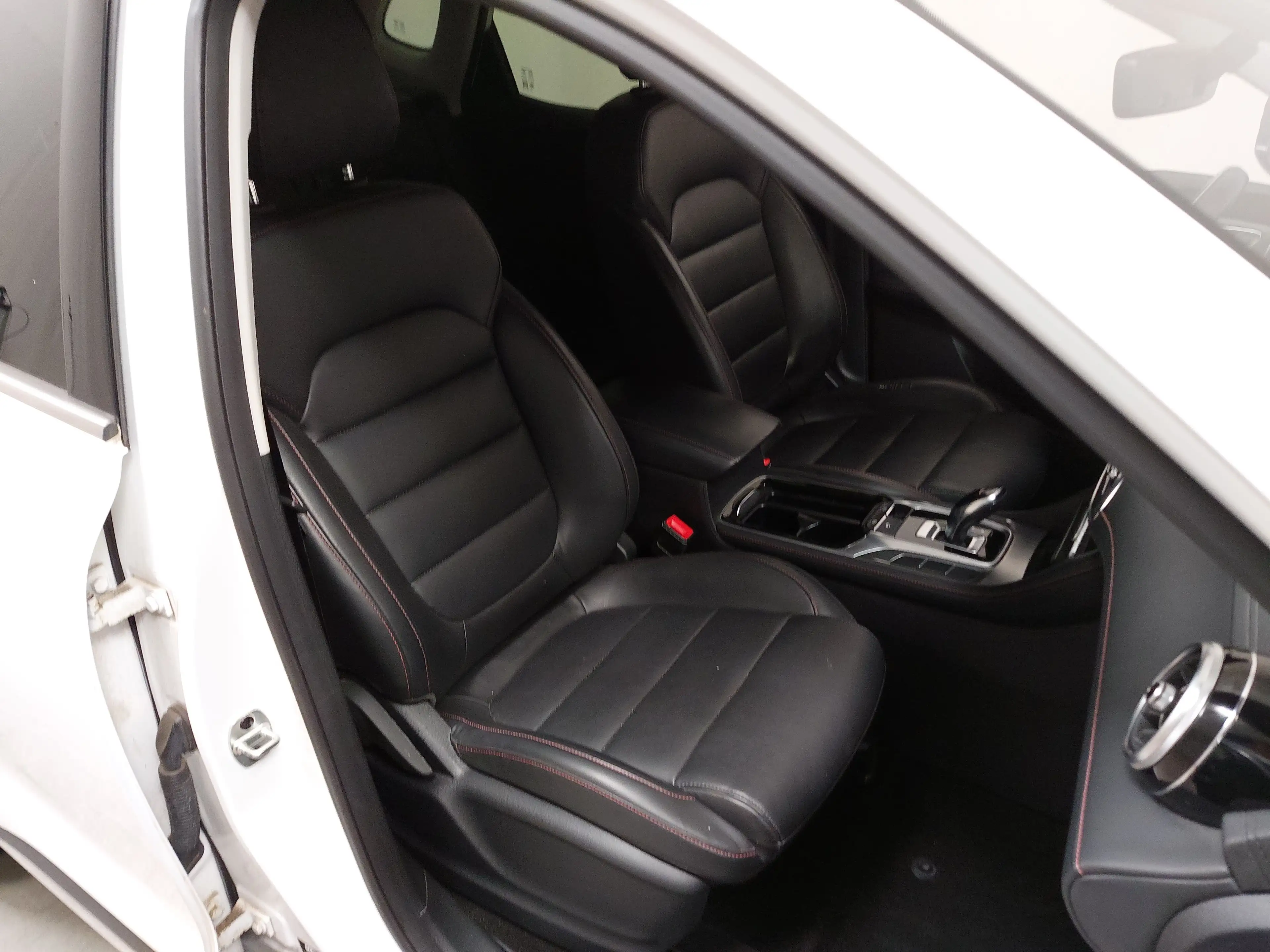 MG EHS EHS NAVI KLIMAAUT TEMPO MFL SHZ VC PDC KAMERA LED LEDER RFK — photo 10