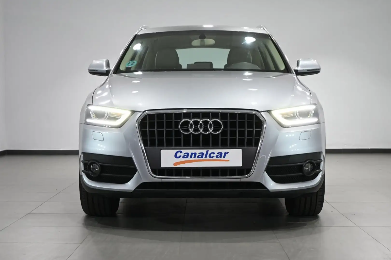 Audi Q3 1.4 TFSI Advanced Edition Plateado - 2