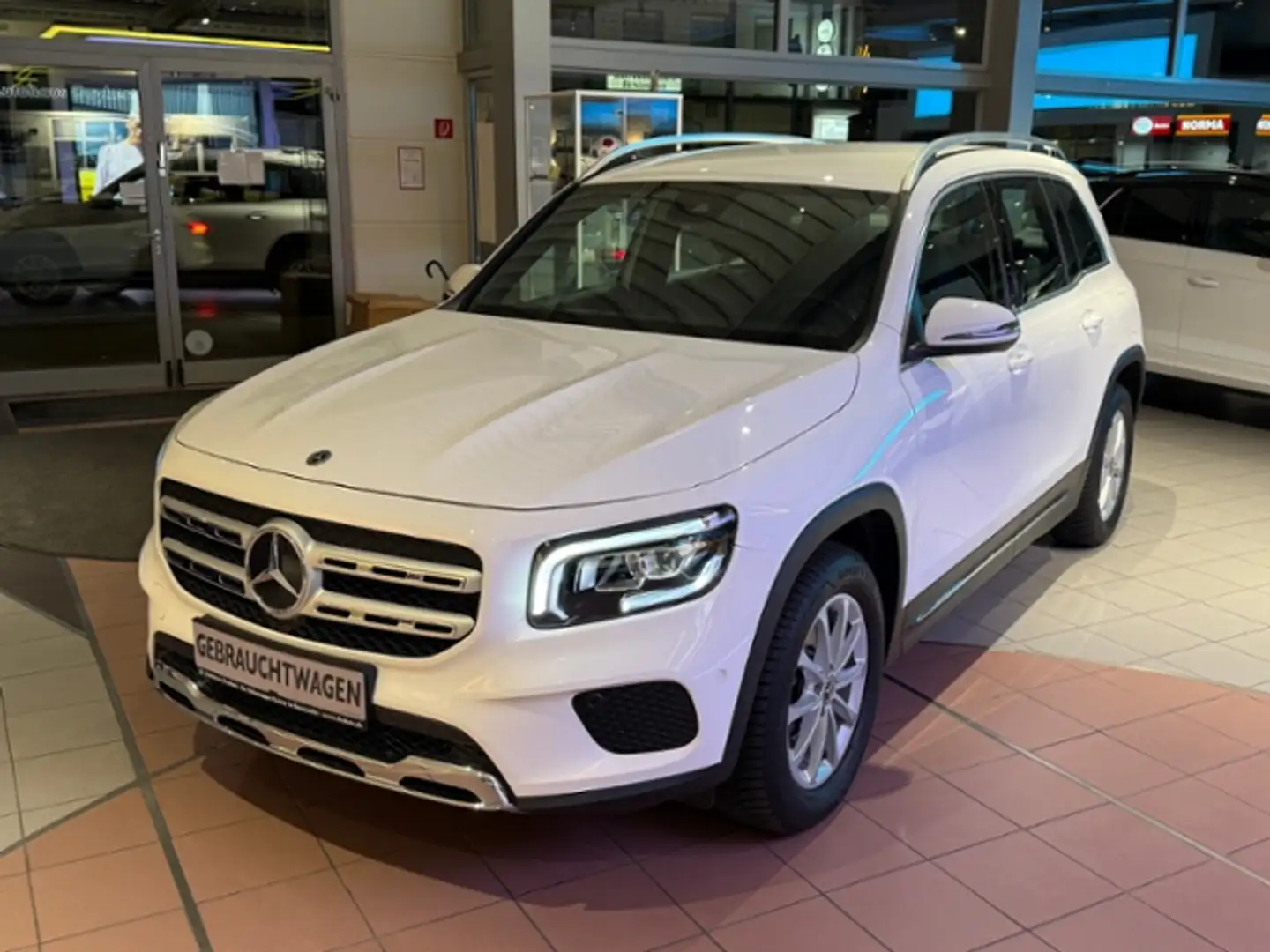 Mercedes-Benz GLB 200 d Progressive AHK NAVI RFK Weiß - 2