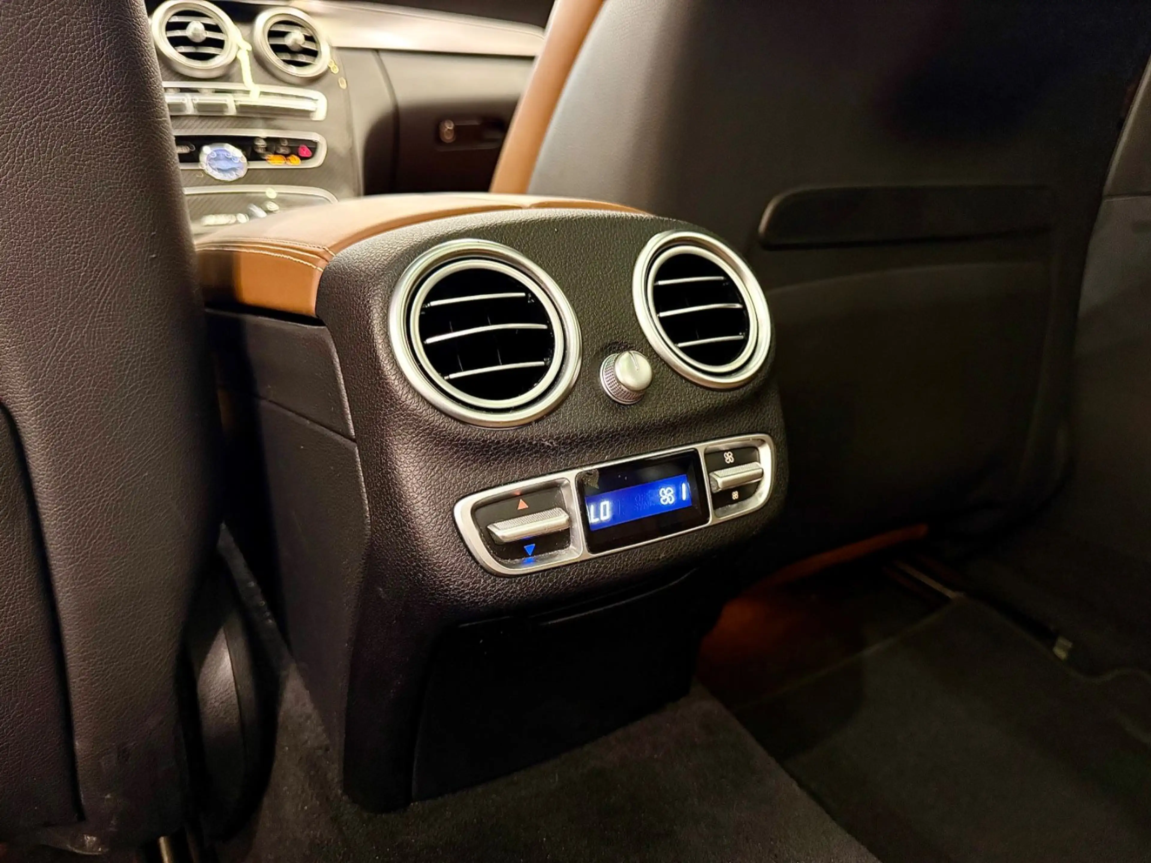 Mercedes-Benz C 63 AMG C 63 S AMG Designo Pano/Burmester/Memory/360* — photo 19