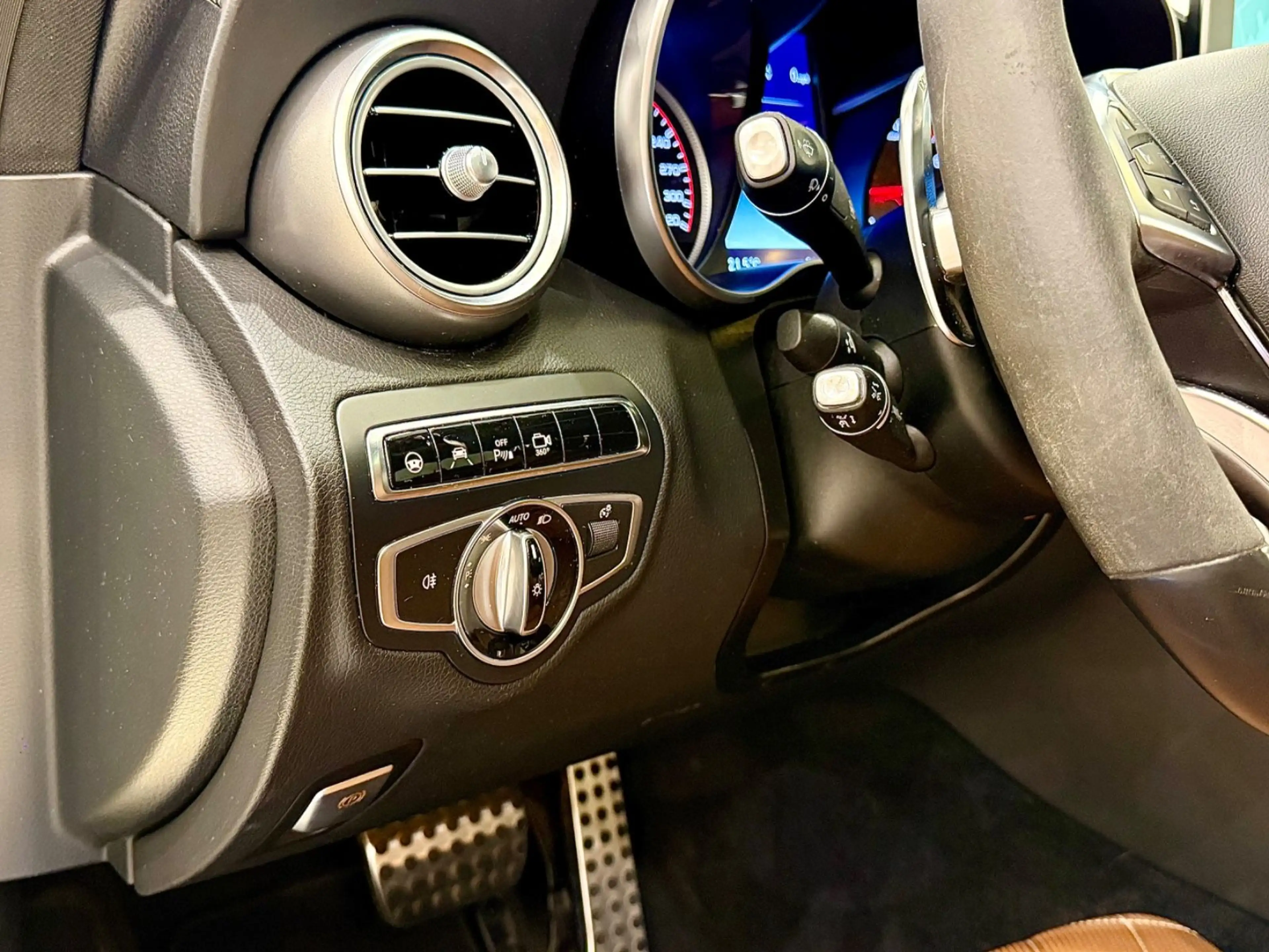 Mercedes-Benz C 63 AMG C 63 S AMG Designo Pano/Burmester/Memory/360* — photo 13