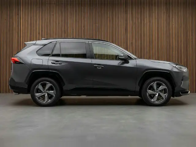 Toyota RAV4 view 8