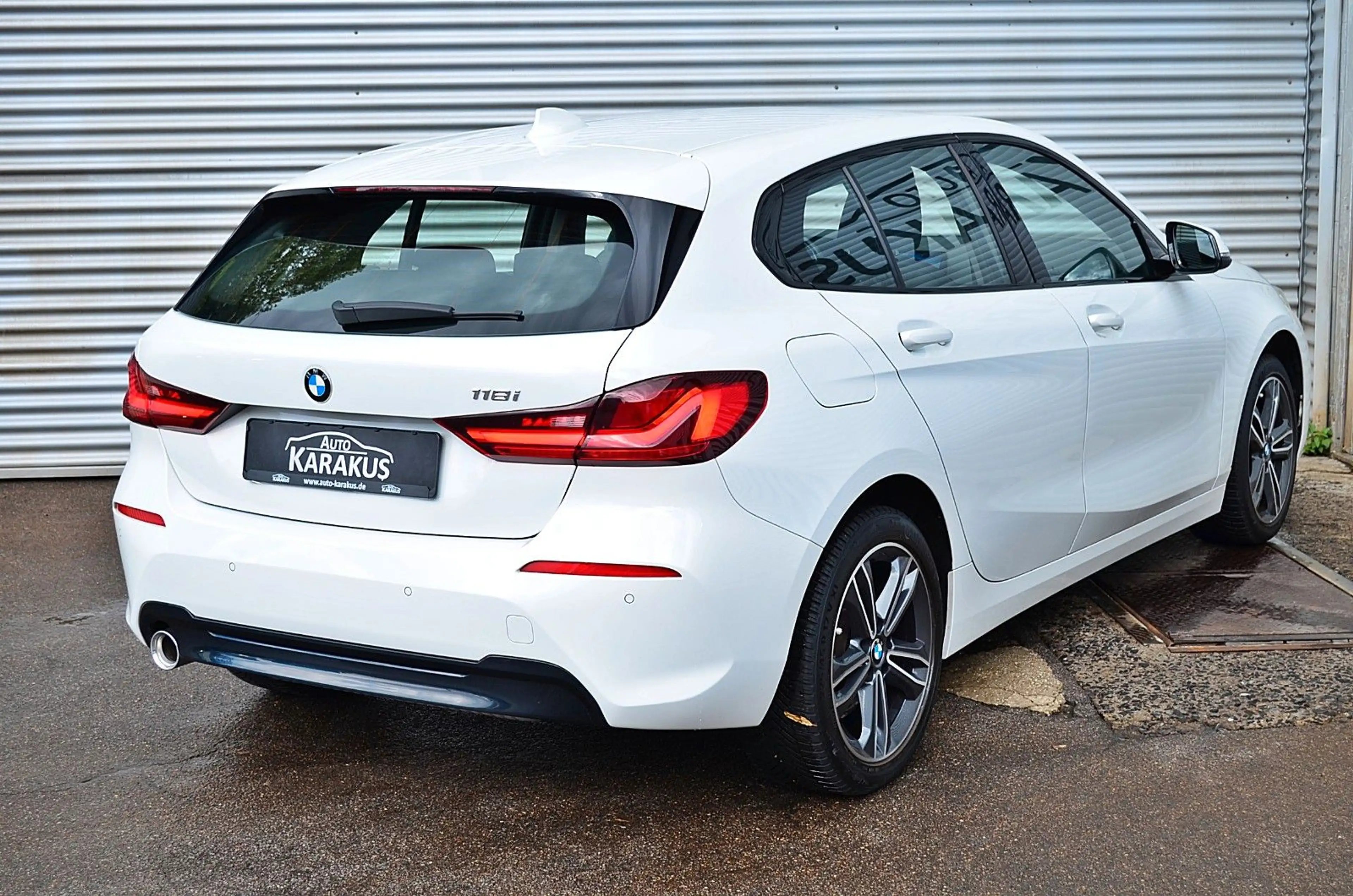 BMW 118 i Sport Line "Navi/Live/CarPlay/Autom./S.H" — photo 9