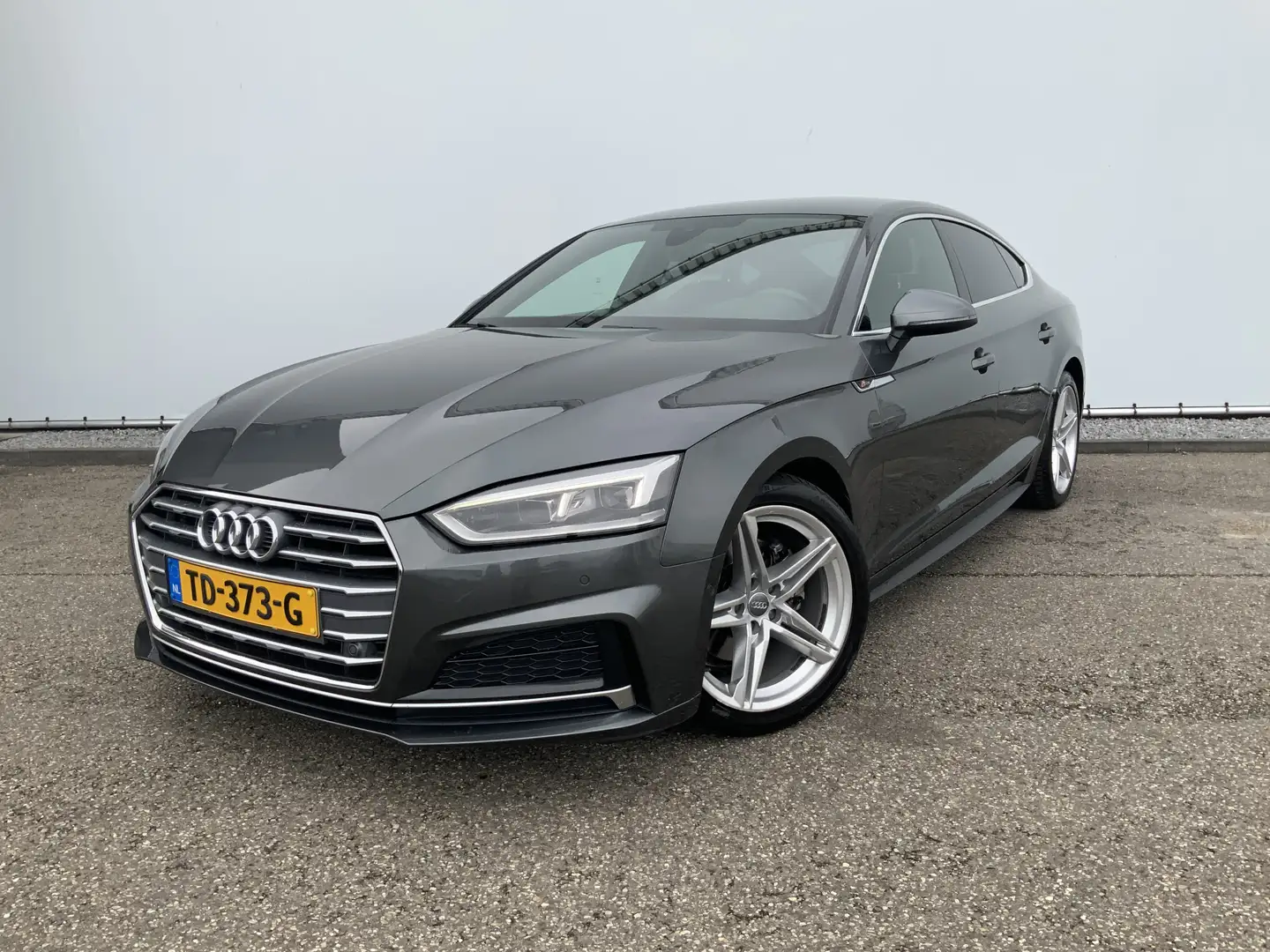 Audi A5 Sportback 2.0 TFSI g-tron Sport 2 x S-line edition Grijs - 1
