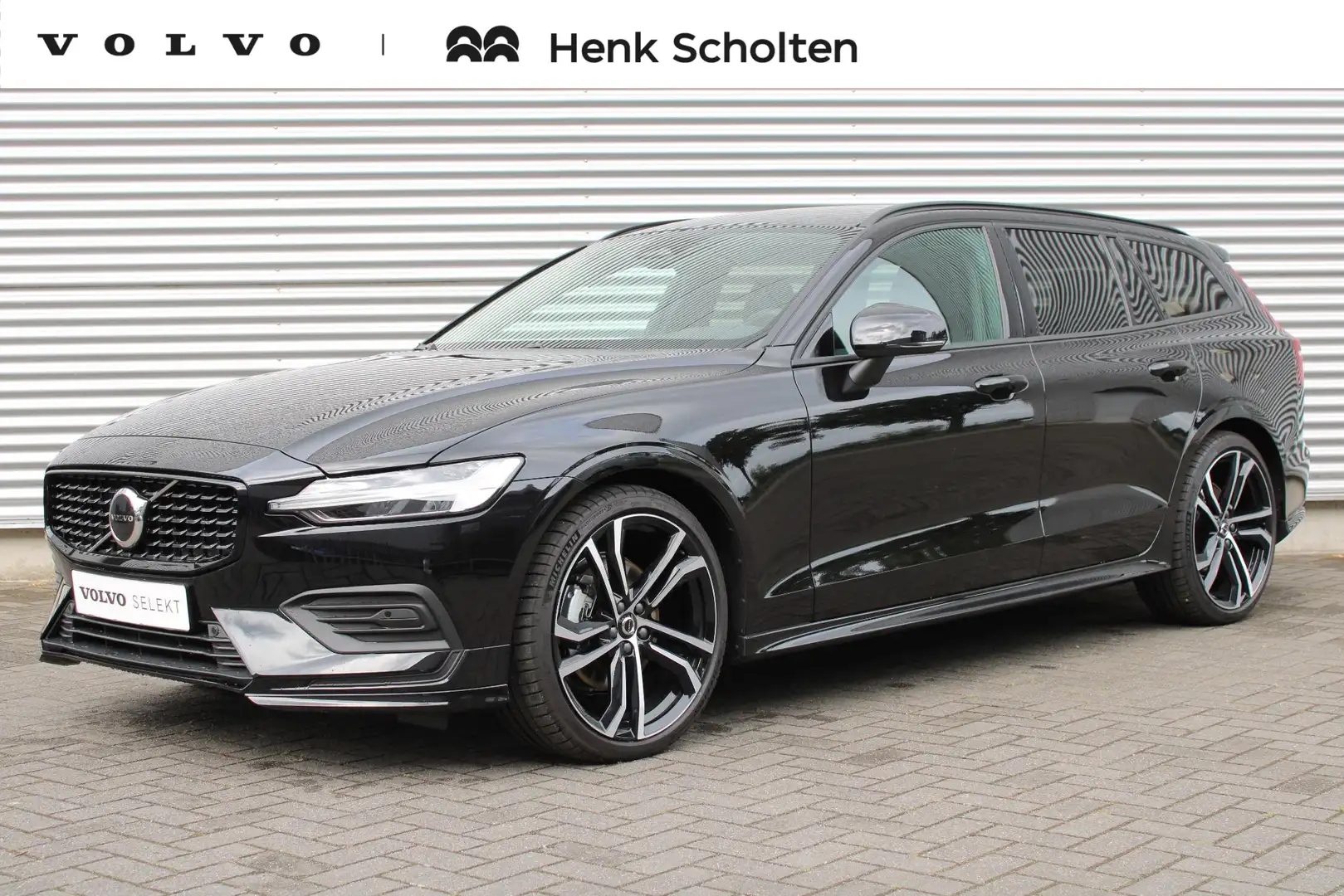 Volvo V60 B4 Essential Edition 197PK | 20 Inch Lichtmetalen Zwart - 1