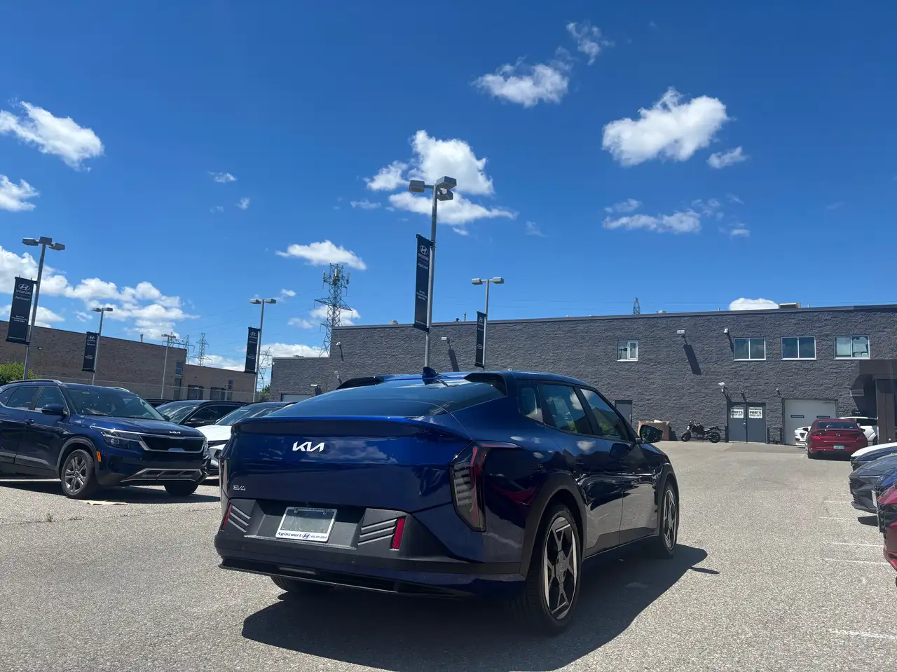 Kia EV4 снимка Kia EV4
