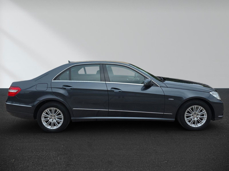 Mercedes-Benz E 350 CGI Limousine 1 Hand Scheckheft — photo 3
