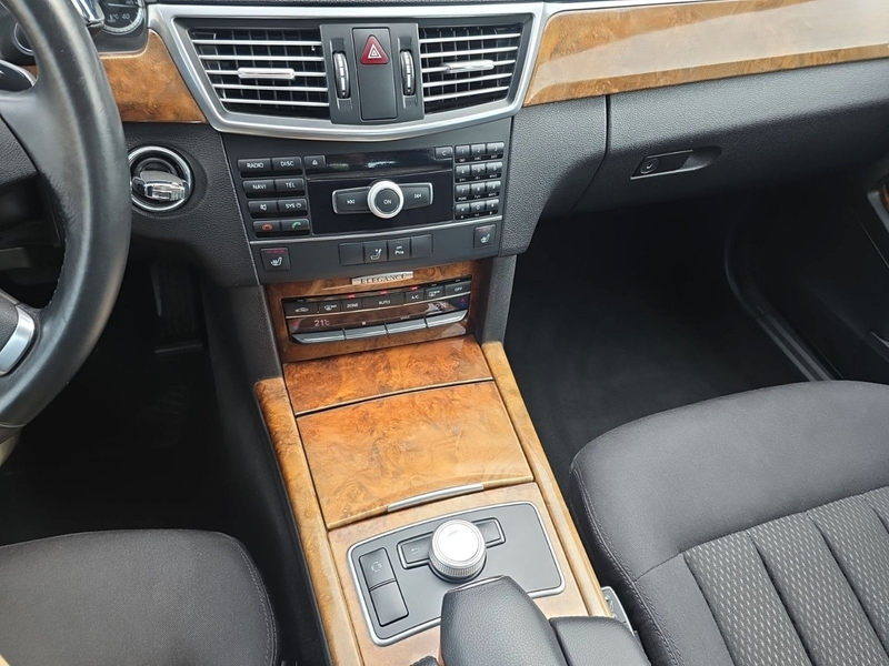 Mercedes-Benz E 350 CGI Limousine 1 Hand Scheckheft — photo 14